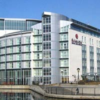 RAMADA HOTEL AND SUITES LONDON